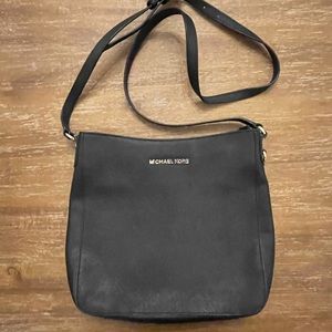 Micheal Kors Black Crossbody purse